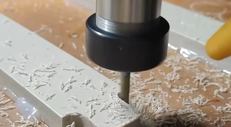 PEEK_vs._Metal_in_CNC_Machining.jpg PEEK_vs._Metal_in_CNC_Machining.jpg